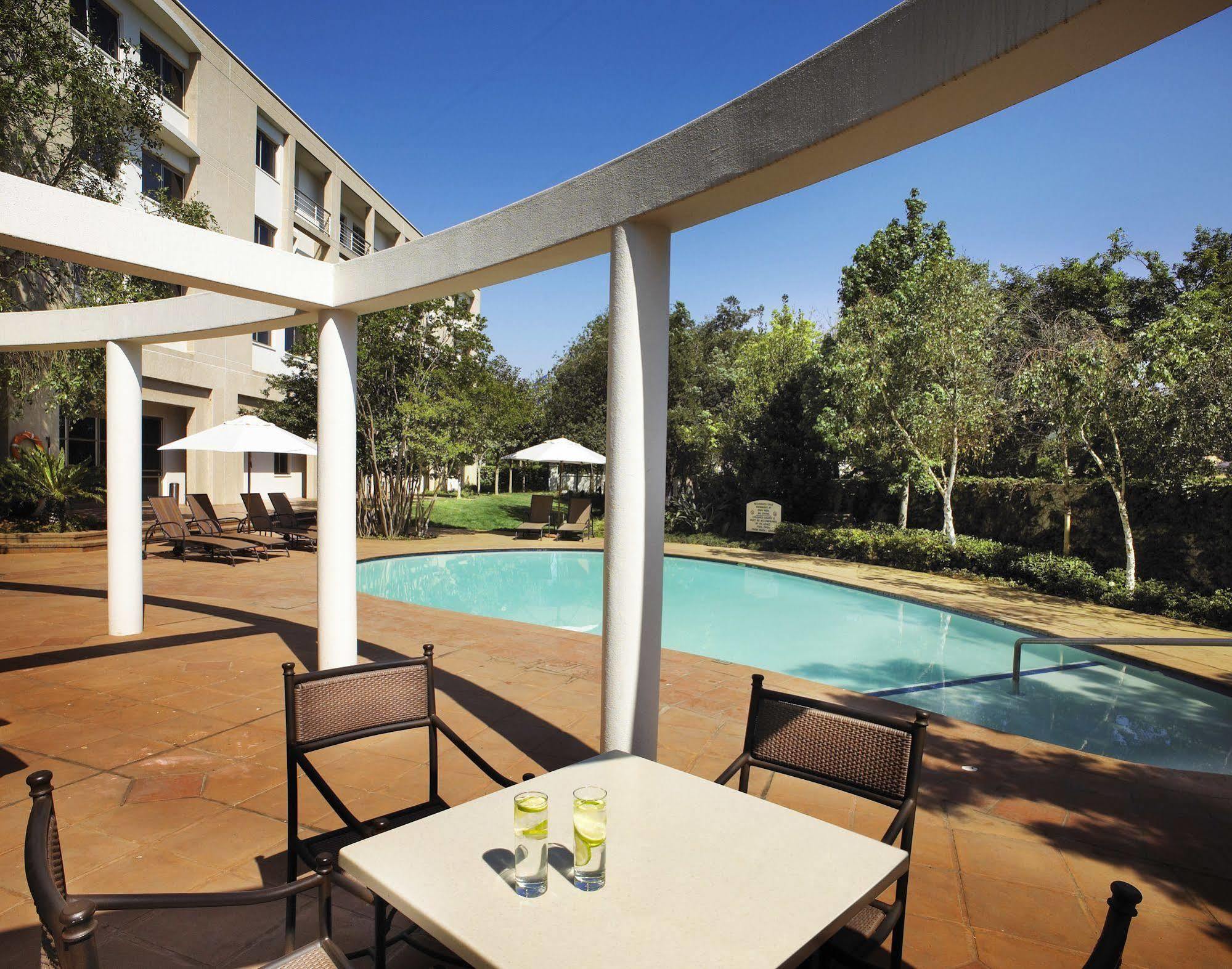Hotel Garden Court Eastgate Johannesburg Exterior foto